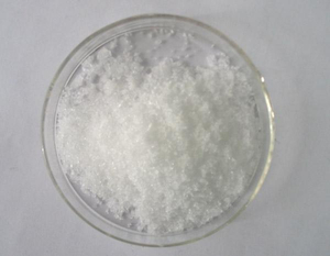 Gadoliniumnitrathydrat (Gd(NO3)3.xH2O)-Pulver